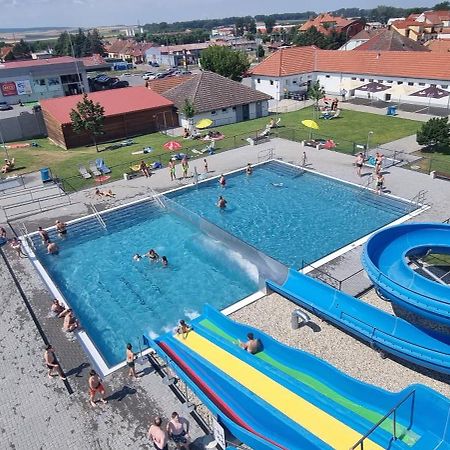 Apartman Viktorie Mikulov Extérieur photo